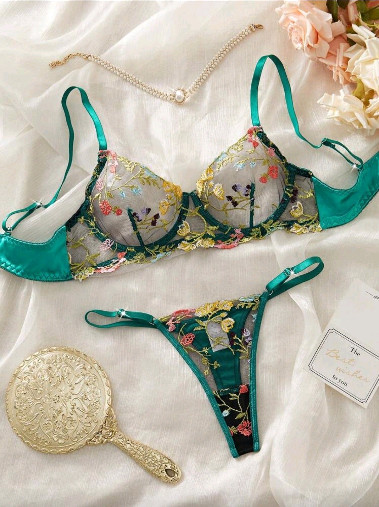 Lingerie deux piéces fleuré💐